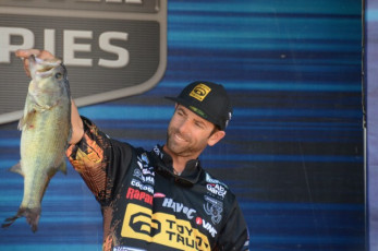 AAB6417C-E143-4988-83DA-8A8578E16107