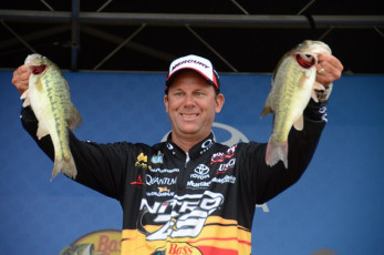 ABC976E5-D209-4168-87CE-D381118FCA07