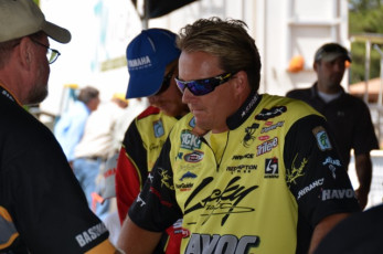 AC9F9D2C-CC14-48B7-85C9-78AD8F11F57D