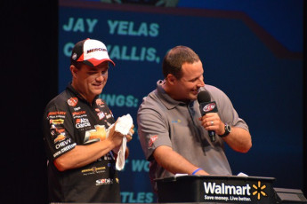 ACFF7C16-1AFA-4252-8438-8C96559C750B