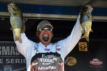 AD762A84-846F-4C22-8647-024C0B9078B0