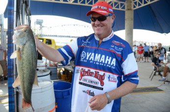 AE04A144-7975-49F7-8232-4679AEFEDFC9