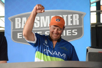 AE04A509-9314-4580-BC40-5E9DF9553636