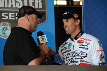 AE0CC245-7A2A-4107-86E1-4C76C5F2ED3B