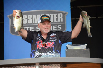 B1781199-56B4-4E41-B5E1-DF2C697BF4F4