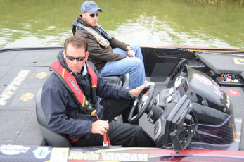 B18CEAA9-4255-4B24-BB73-326577376B0E