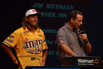 B2631CC1-C270-4B15-ACB1-B1341D436D57