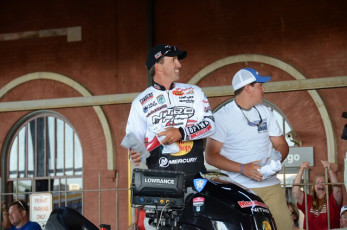 B27B4863-CDD2-4B04-8008-AA3D37102934