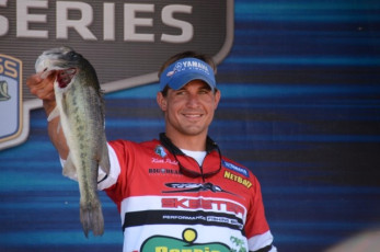 B30AF9C1-FBC7-4FC8-B0D0-3BEB6D2C757F