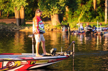 B358CF77-2458-4F54-8B2F-5C2B6CDF57BE