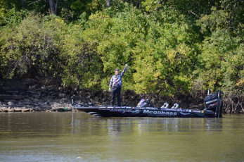 B3DD81C2-7FA4-46F5-8041-63DF6D3AB287