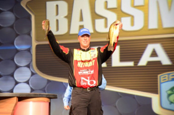 B3F67A81-39A5-43B2-B86D-3EB2FE402A61