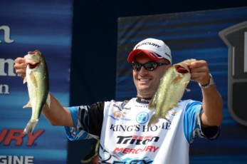 B4DBDD75-3E29-43D3-BE73-A8483136855A