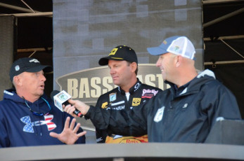 B53B9622-7735-4EA5-AB31-1D01863F1322