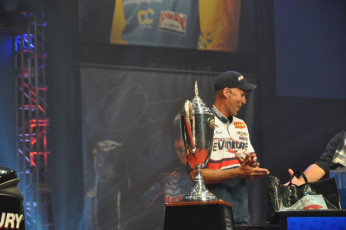 B5CE48B7-AB61-4456-A125-04364432C864