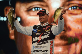 B5D2D28F-8B08-4FB5-84A0-F342BC2107E3