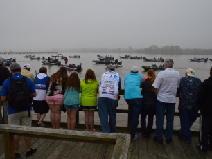 B6040E97-0837-498C-885D-65F72828E7A6