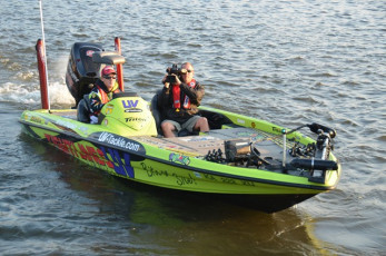 B72299A5-38EC-439A-A8D7-35531AA5D40E