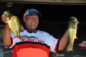 B7D3FB0C-9CEC-4BE1-93D0-8C74F44A86B4