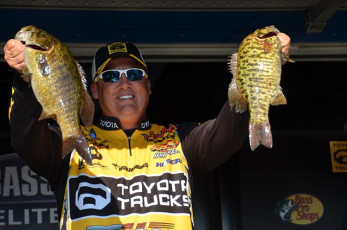 B84836BD-37A3-422A-8319-5CE3052477AF