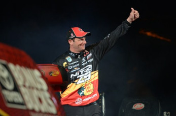 B859C56E-A5F5-4BCC-998A-262A3EB8EE31