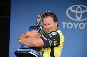 B94FED31-38CB-4335-BA2E-FC9E2B606400