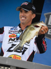 BB82EC7E-2ABA-4E7F-96EF-77CB044A0D8B