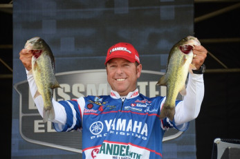 BC304F6C-9F6C-4243-BAE0-D383F03BF300