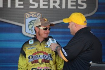 BCDBBF0B-D136-414F-A0E8-95BC9350D57B