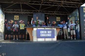 BD53FCE7-848B-4B37-9641-66D375D1F3DB