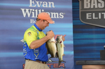 BE6F76D0-0185-479D-BDE8-435F1A050F53