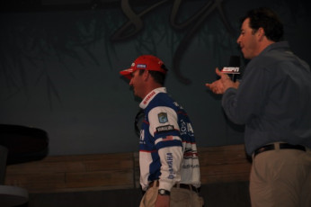 BEF64C44-65A2-4A76-B91C-70DDD9C74761