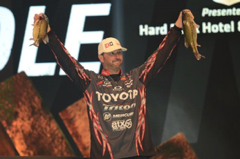 BF0C074B-731C-4B86-AA7F-91AC47BAEDA6