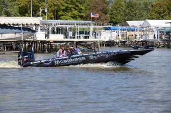 C00868DE-1CBC-48F4-83E8-8D7329CD4956