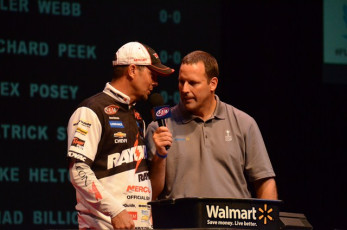 C068FD06-9F33-4768-A497-C987061A6FBA