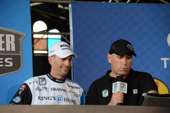 C25F2CAF-28B8-40F4-9AFA-31875F3D4623