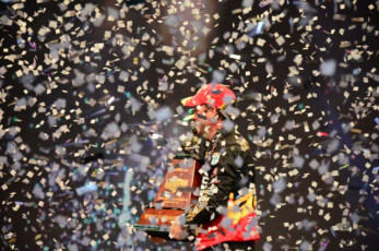 C278E982-DEDD-4877-A588-1D87E8DF0DCD