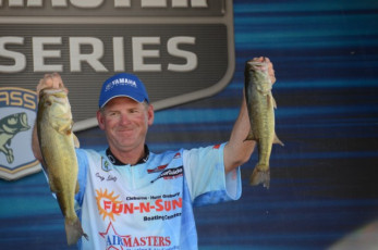 C2BEDB6B-FF10-40BF-A366-51C2EC69A075