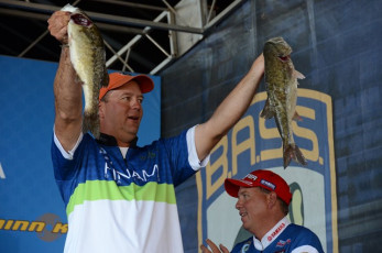 C44B86AB-03F5-4B93-BAC7-E39EA89314E7