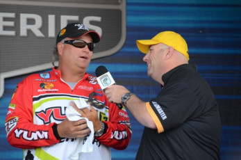 C52DFDB7-0D1E-42F2-BDB7-7E7420ED2C7C