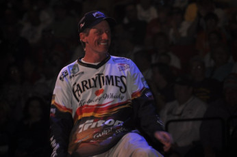 C59B3CA4-F50C-444E-8FAD-68086FA07708