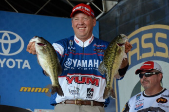 C5ECCB7C-BD19-4AF4-83D6-255C67C5A5DF