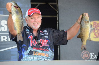 C660674E-D095-4FAD-AFE8-4F3770CAE1FB