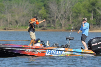 C6659AAA-2DC2-4E69-ADBA-C62CE2435B1A