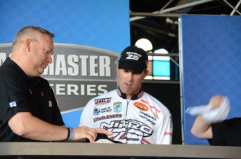 C6ADF37E-5AEF-45C1-B97D-6F02257D8A15