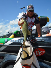 C6AFEE86-B1DE-4B00-B86B-FE6784B00037