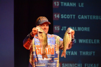 C6C561D5-48FA-46C6-B9B8-C8ADCD1B140C