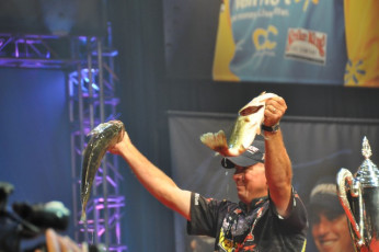 C7D97B62-2630-4A53-A2C1-135A3C35FD9F