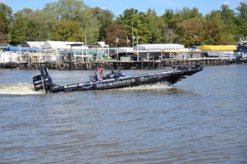 C8C33C50-0F90-4E9C-B70D-EB39392DD5AD