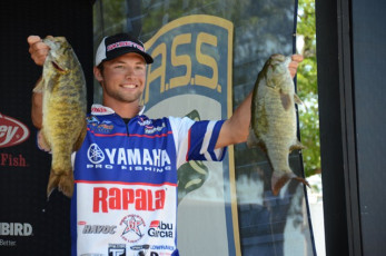 C8C5124D-E1AF-4FCA-8D7C-03332DFEC320